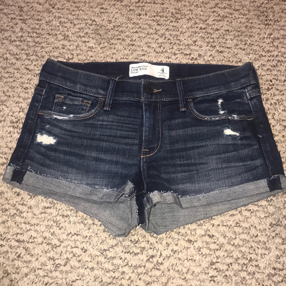 never worn shorts